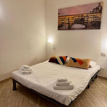 Lovely Portion Of Property Few Steps From Basilica Santa Croce Florence Luaran gambar