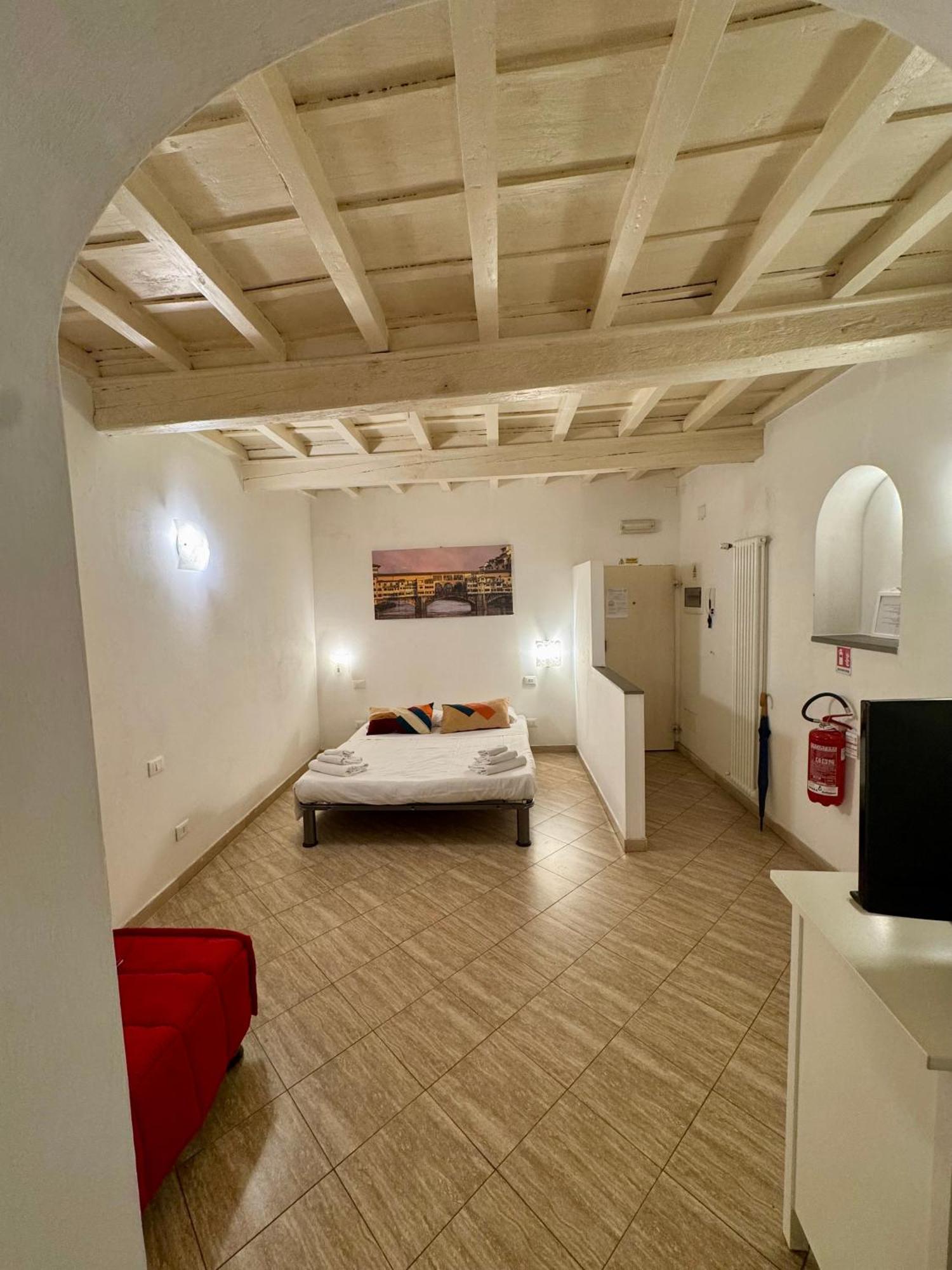 Lovely Portion Of Property Few Steps From Basilica Santa Croce Florence Luaran gambar