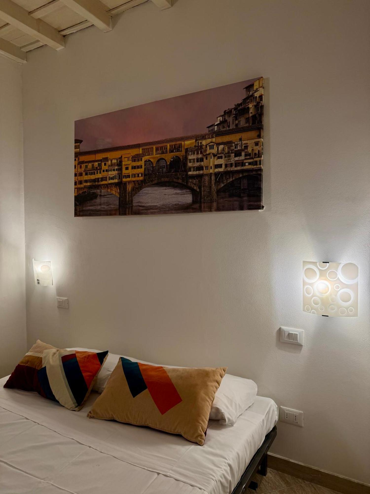 Lovely Portion Of Property Few Steps From Basilica Santa Croce Florence Luaran gambar