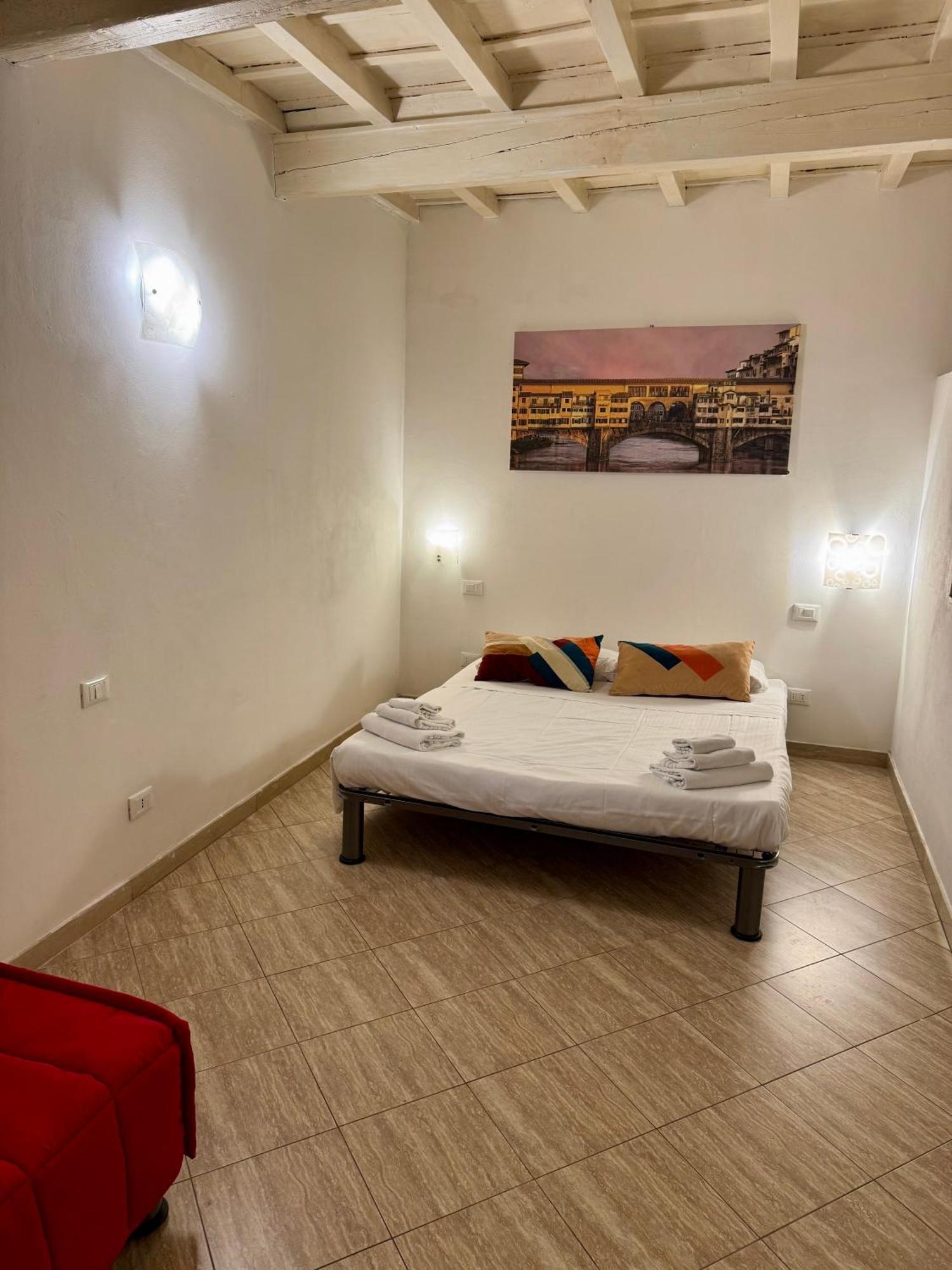 Lovely Portion Of Property Few Steps From Basilica Santa Croce Florence Luaran gambar